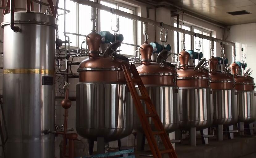 白蘭地蒸餾設(shè)備廠家